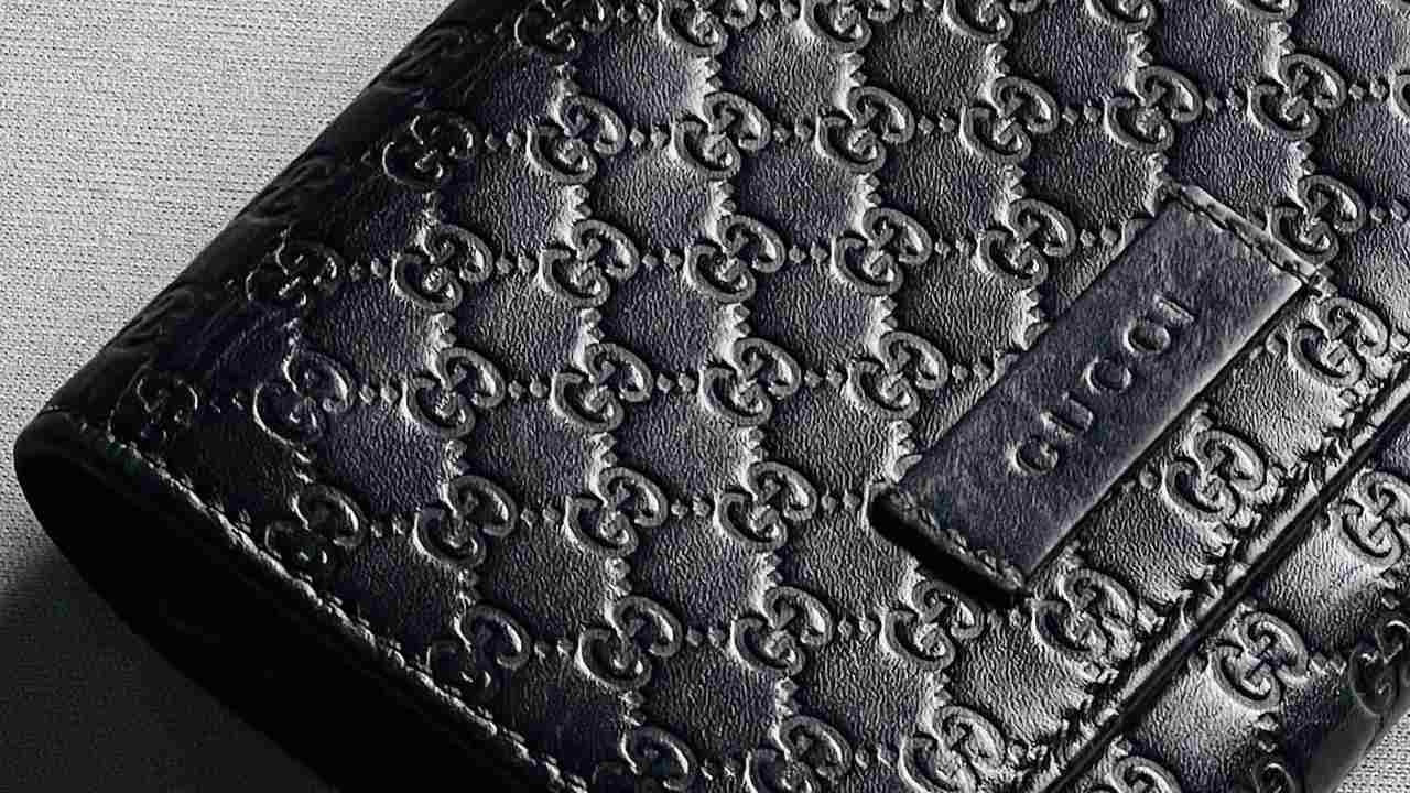 Carteira Gucci. Clique na imagem e confira mais ideias de presente para namorados executivos! 