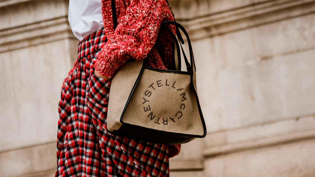 Stella McCartney cria Bolsa a partir de Bananeiras