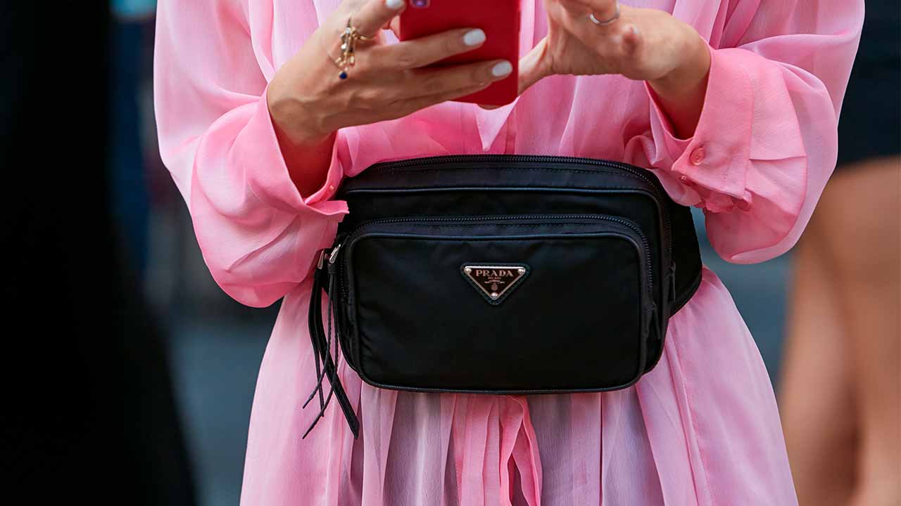 A Evolução do Nylon da Prada: Da tenda Militar à Ícone Fashion