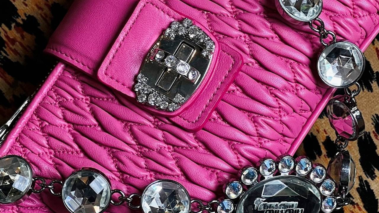 As bolsas Barbie Pink que você encontra no Etiqueta Única!