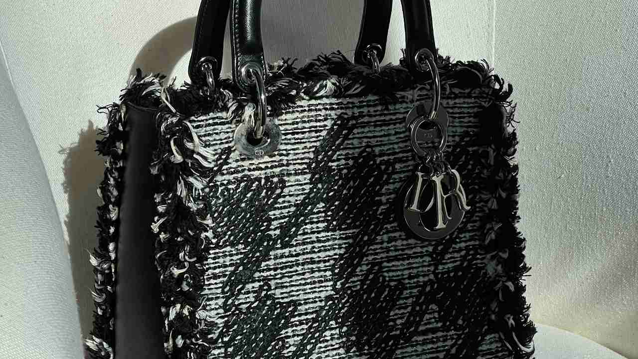 Bolsa Lady Dior. Clique na imagem e confira mais modelos!