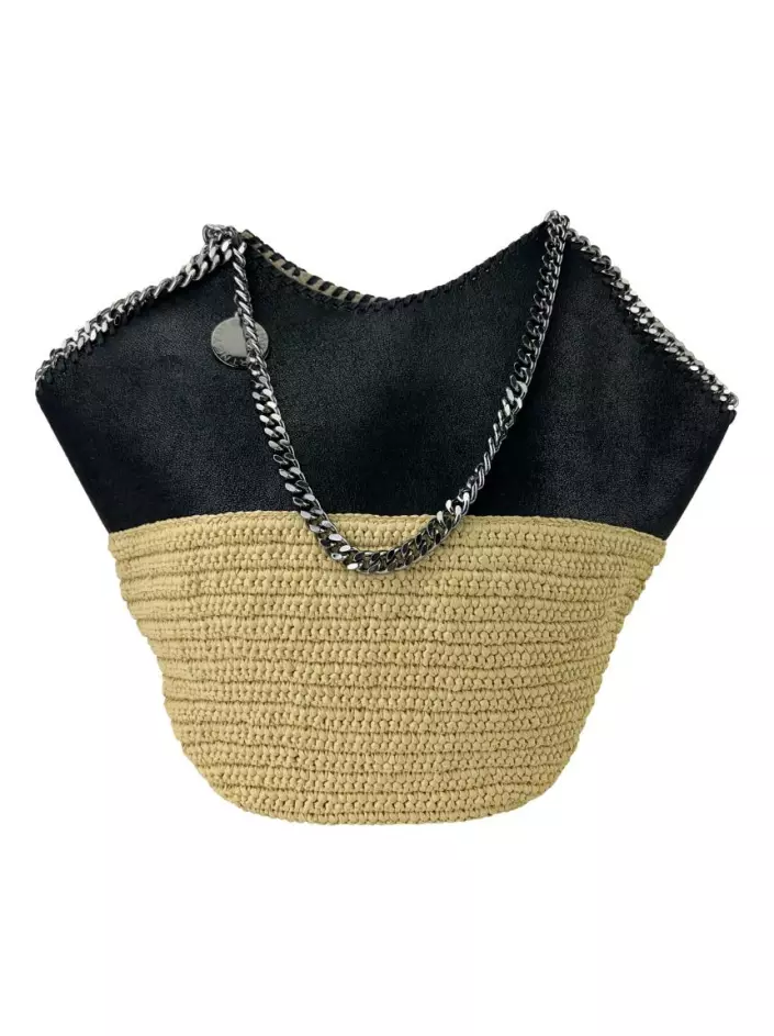 Bolsa Stella Mccartney feita de ráfia modelo Falabella.