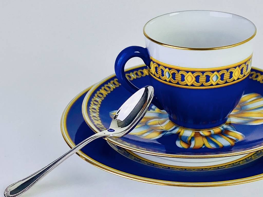 Objetos de decoraação de luxo: Porcelana Hermès.
