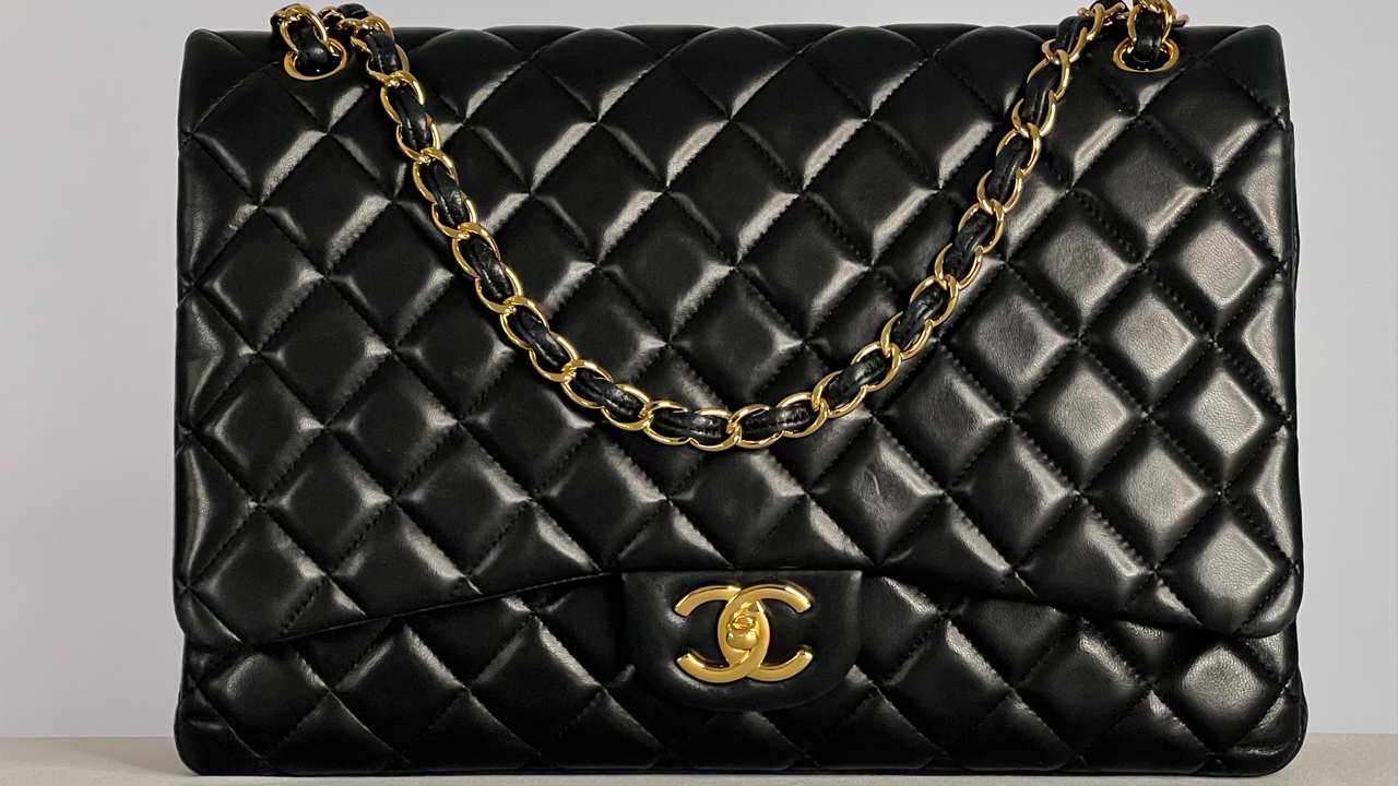 Bolsa Chanel Double Flap. Clique na imagem e confira mais modelos da marca!