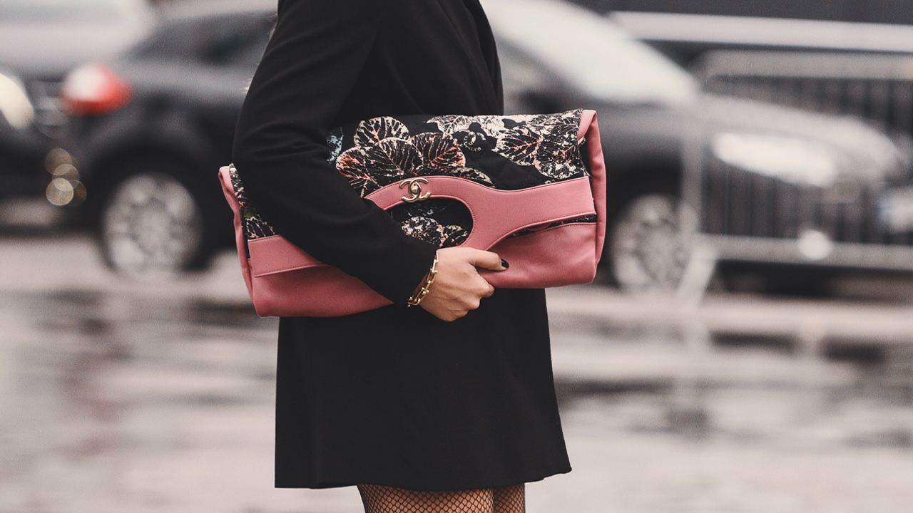 capa do post sobre maneiras de usar vestido preto