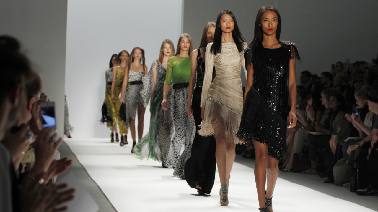 As tendências para o verão 2024 que estamos observando nos desfiles da NYFW!