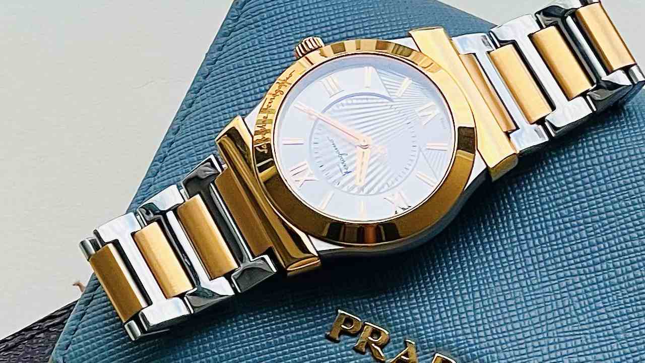 Relógio Ferragamo. Clique na imagem e confira peças similares!