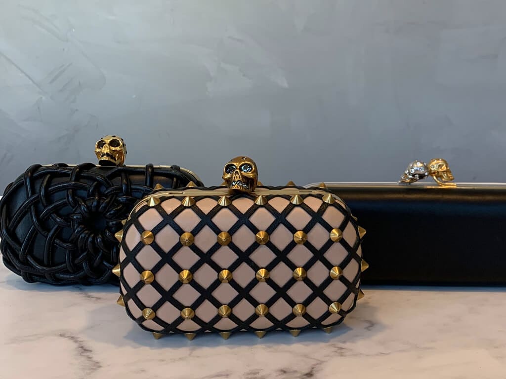Bolsas Alexander Mcqueen em promoção.