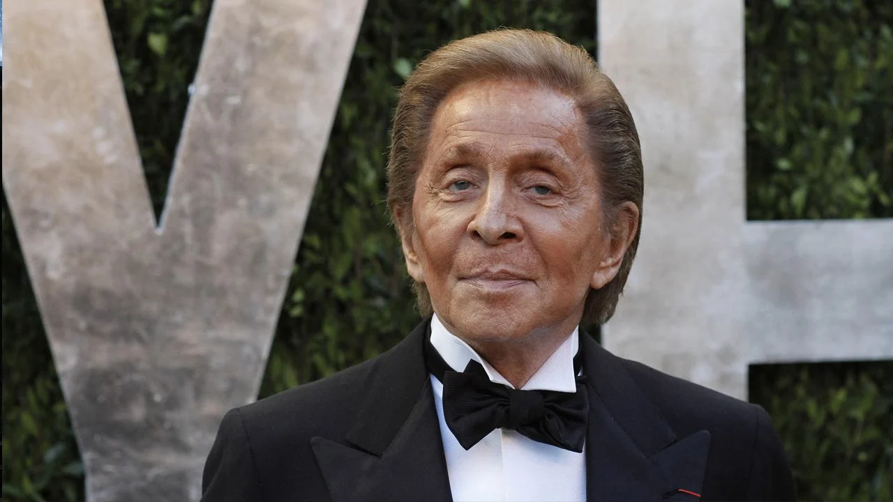 Valentino Garavani. Clique na imagem e confira criações da marca!