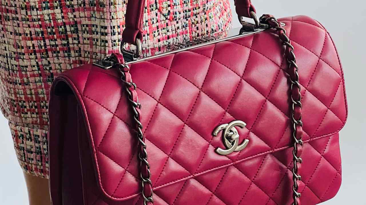 Bolsa Chanel. Clique na imagem e confira mais criações da marca!