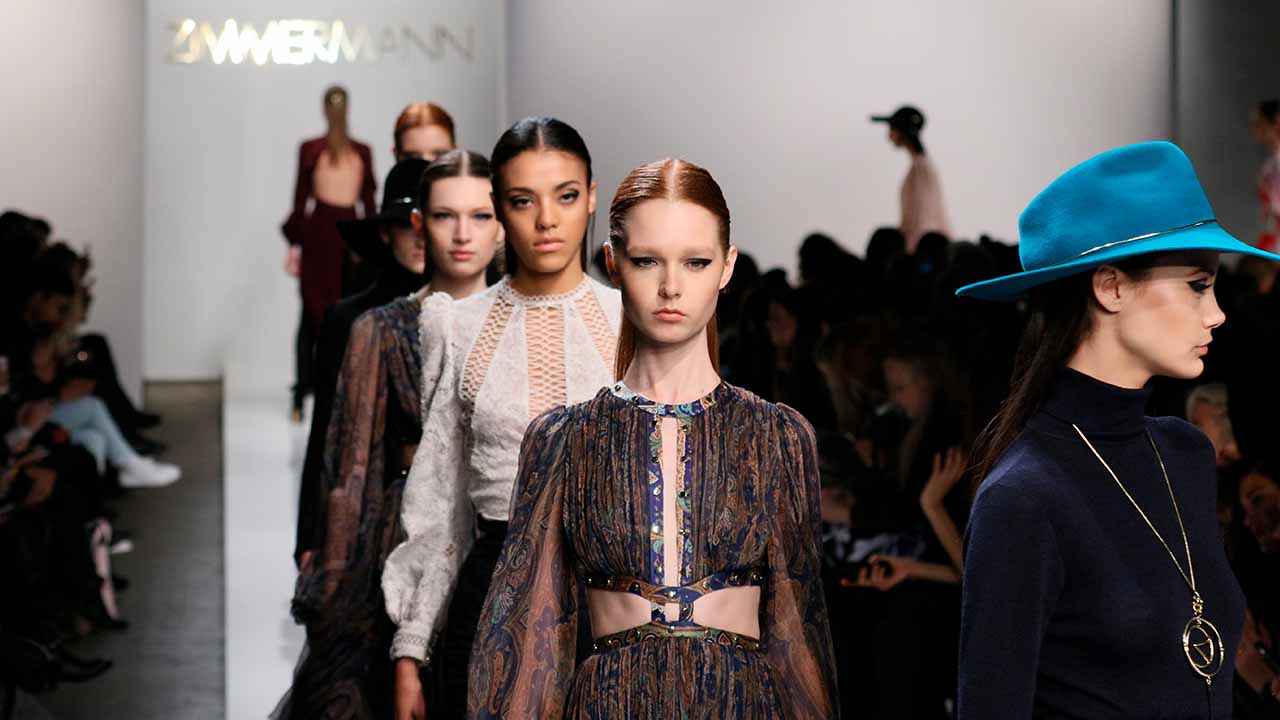 Zimmermann: A Marca de Luxo Australiana que as Brasileiras Amam!