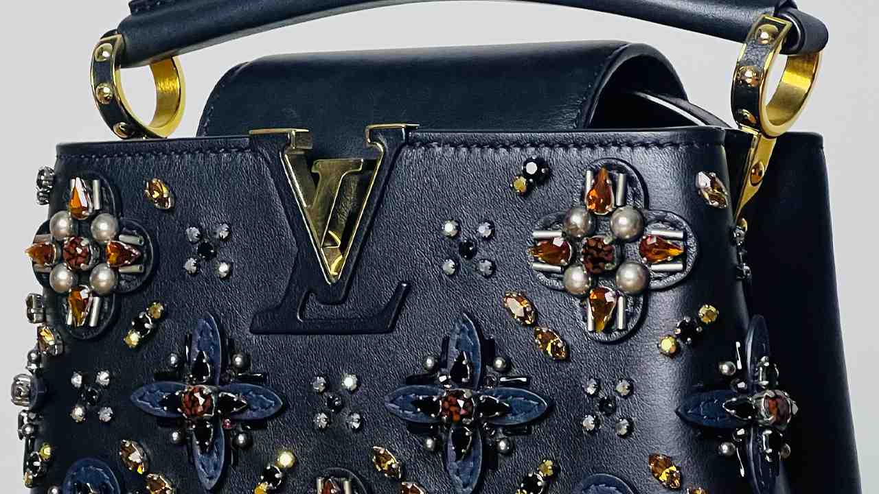 Bolsa Louis Vuitton Capucines. Clique na imagem e confira mais modelos da marca!