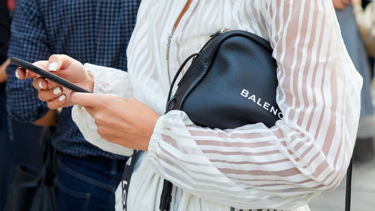 capa do post sobre coleção de ski da balenciaga