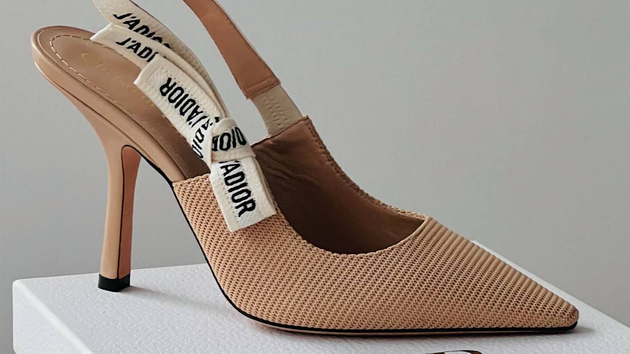 Slingback J'Adior. Clique na imagem e confira mais oportunidades do Black Month!