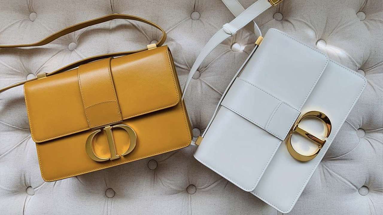 O modelo 30 Montaigne da dior é uma das bolsas brancas para o réveillon e o ano todo.
