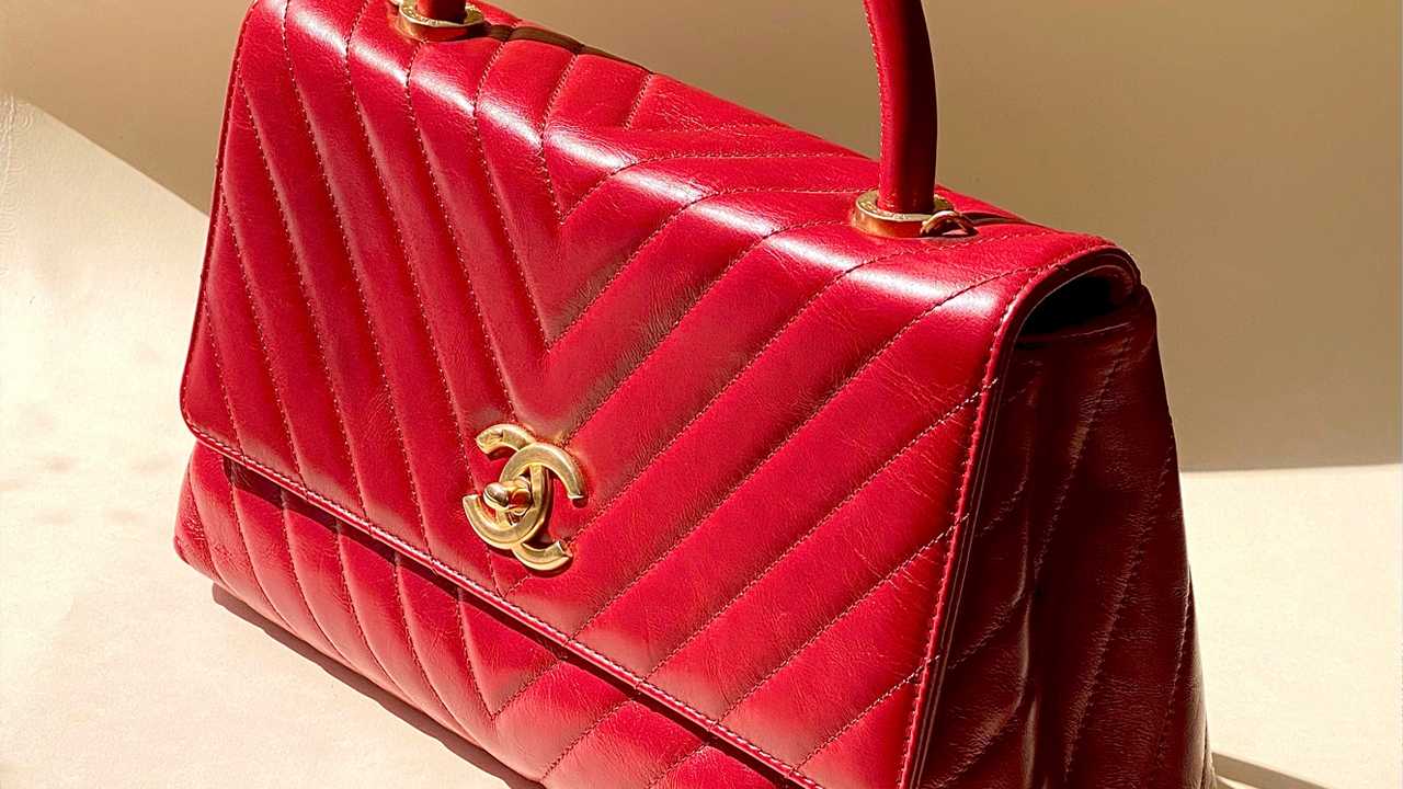 Preços mais convidativos também são um dos principais motivos para presentear neste natal com peças second hand. Clique na imagem e confira peças similares!
