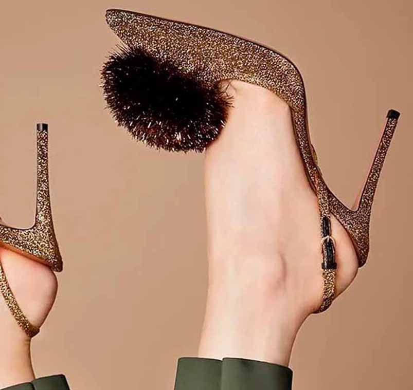 Sapato Aquazzura uma das maiores grifes de sapatos de luxo.