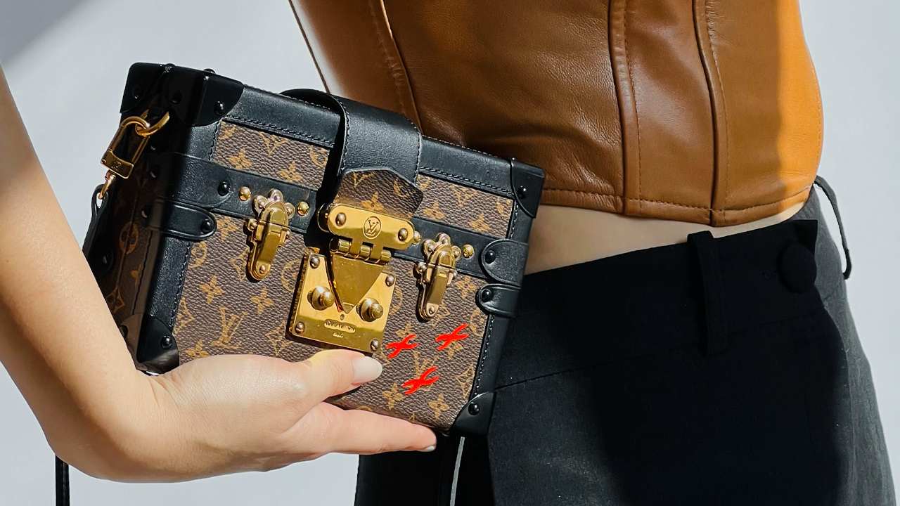 Bolsa Louis Vuitton Petite Malle. Clique na imagem e confira mais modelos da marca!