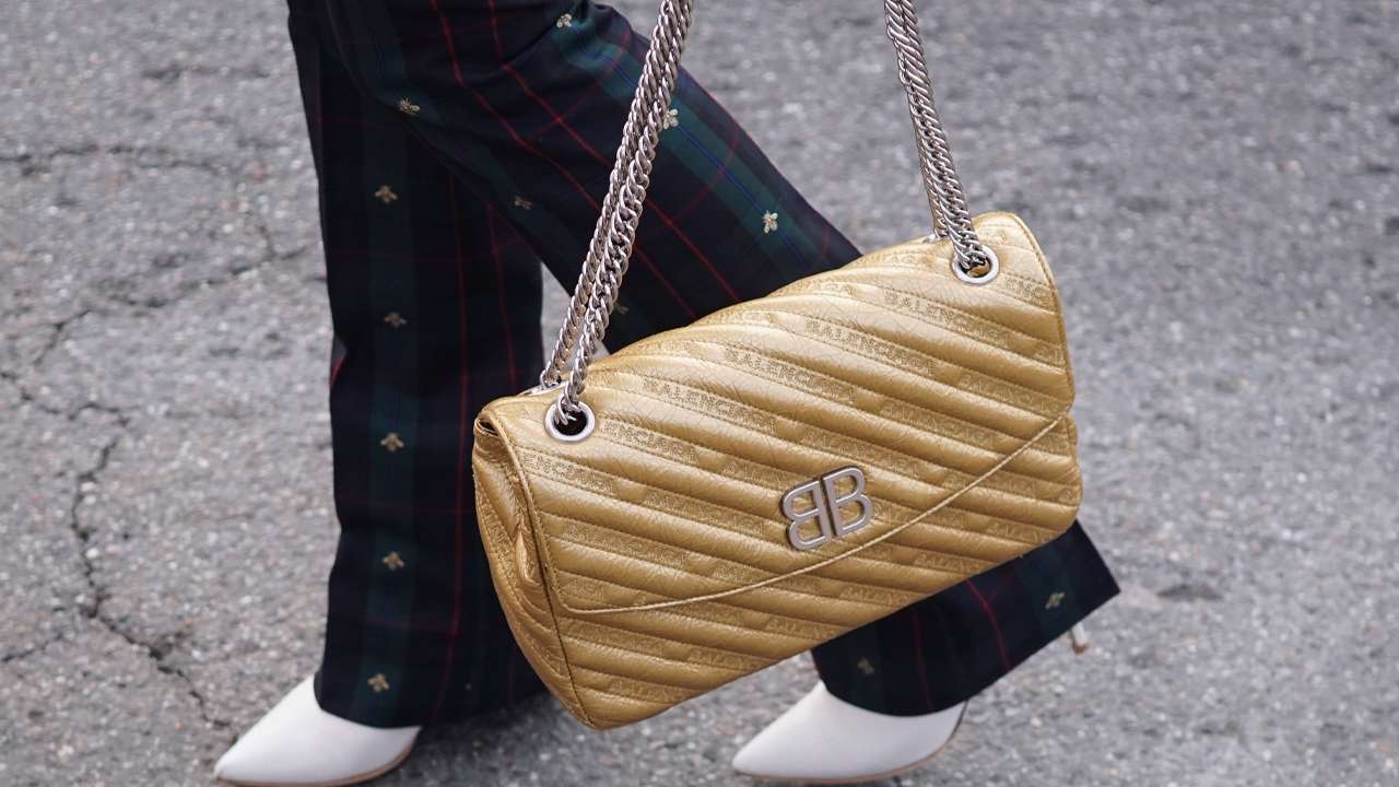 capa do post sobre best of balenciaga na summer sale