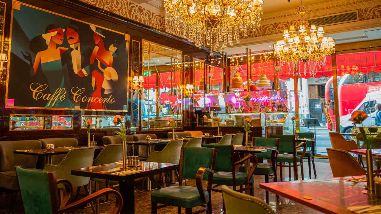 capa do post sobre cafés de marca de luxo para visitar em 2024.