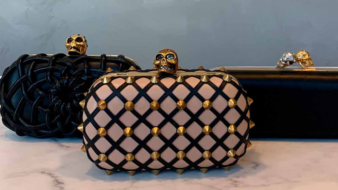 Alexander McQueen Revela a Primeira Campanha do seu Novo Diretor Criativo!