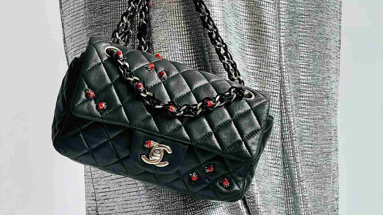 Bolsa Chanel Double Flap. Clique na imagem e confira mais modelos da marca!