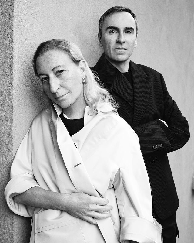 Os estilistas da marca Prada, Miuccia Prada e Raf Simons.