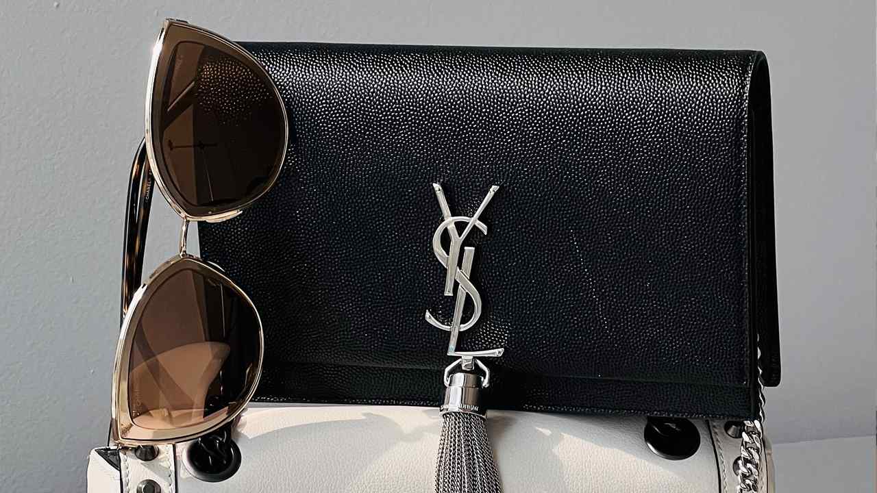 Clique na imagem e confira mais bolsas Saint Laurent!