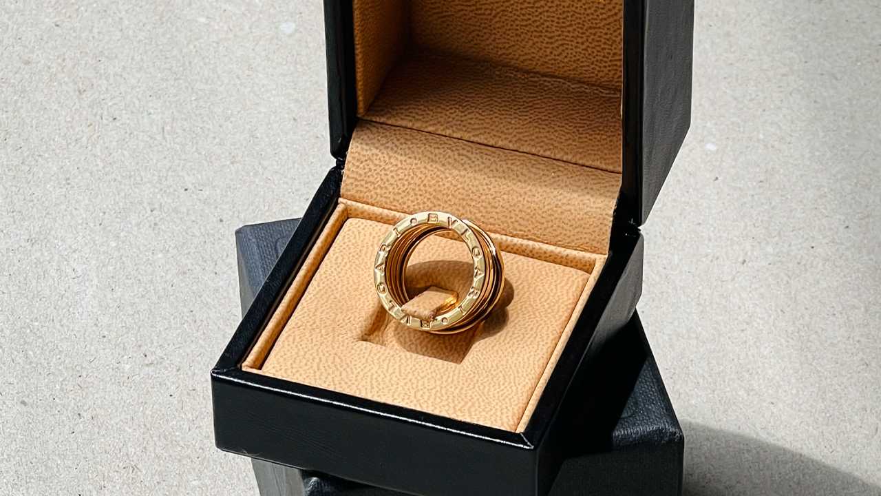 Anel B.Zero 1 Bulgari. Clique na imagem e confira mais modelos da marca!