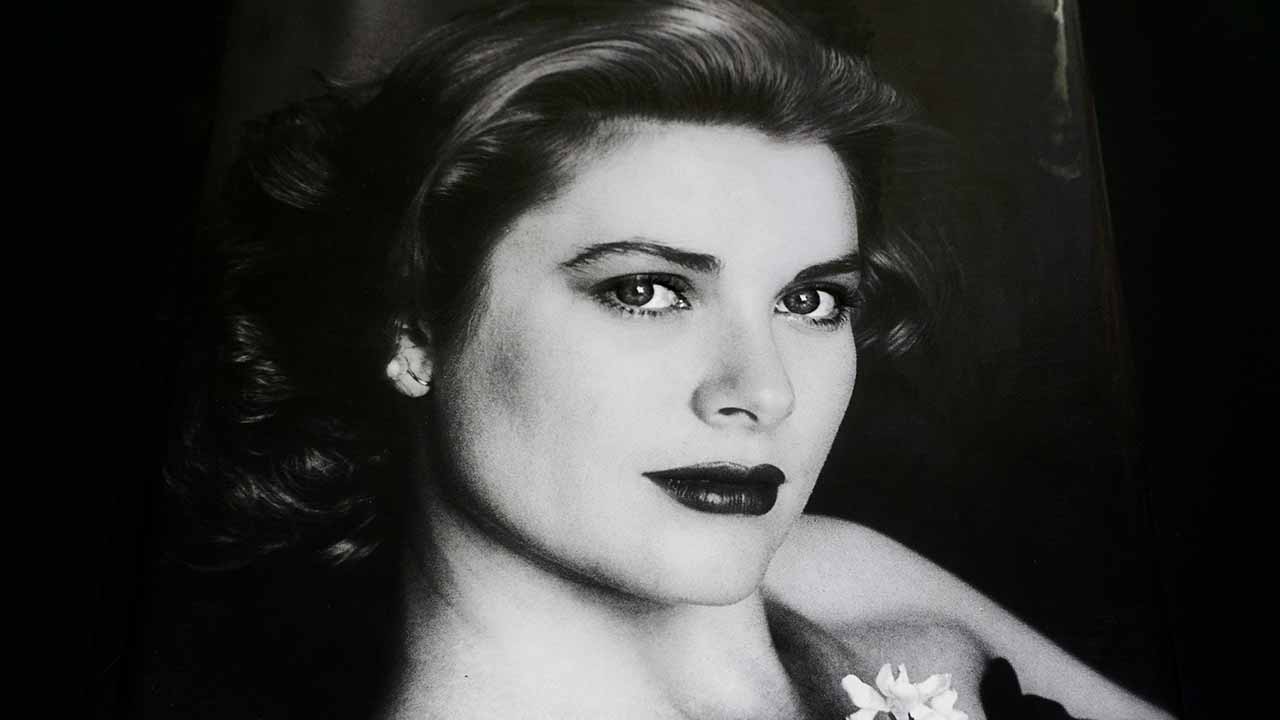 Grace Kelly e a Sua Elegância Imortal no Especial Dia das Mulheres!