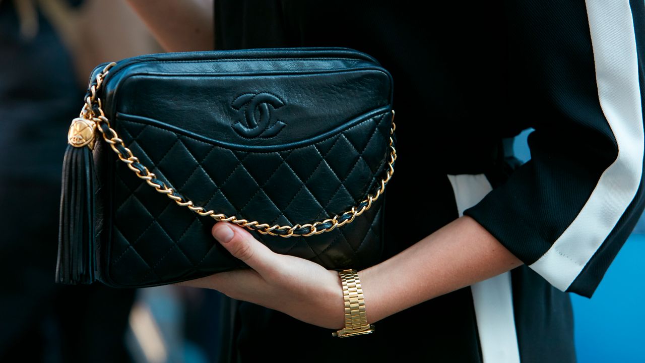 capa do post sobre bolsas clássicas chanel para investir