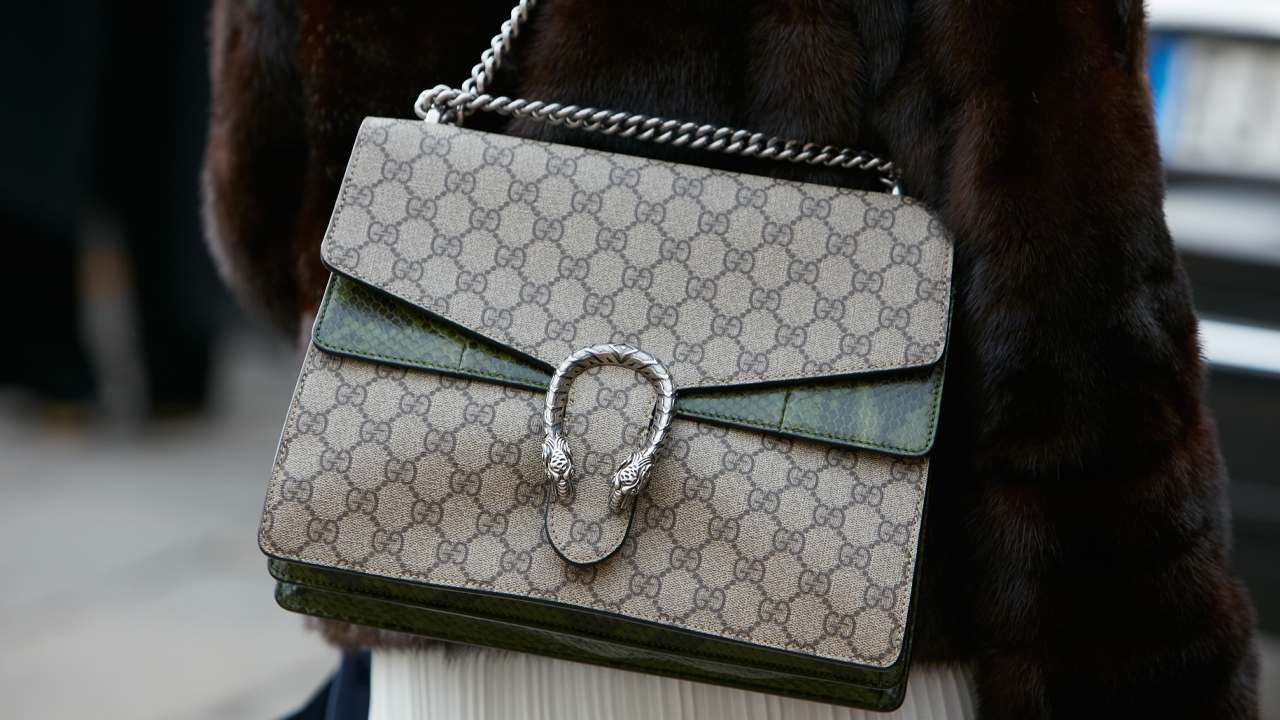 capa do post sobre bolsas clássicas chanel, gucci e louis vuitton