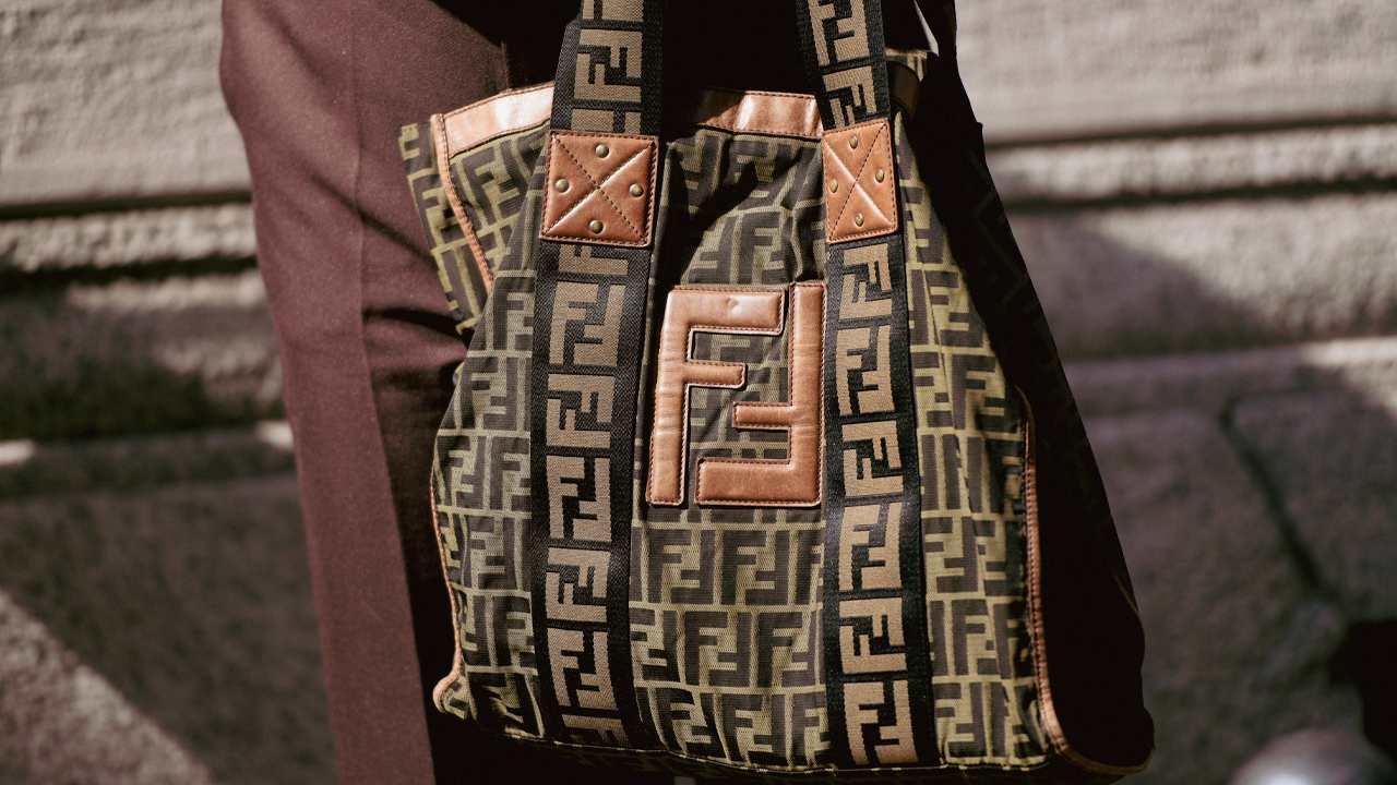 capa do post sobre bolsas espaçosas para o trabalho
