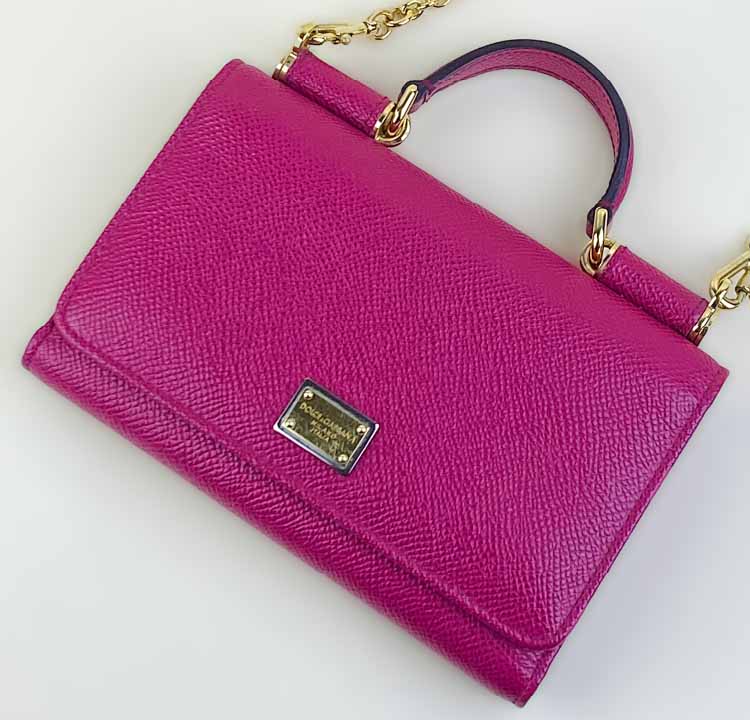 Foto do modelo de uma das tote bags da Dolce & Gabbana, modelo de bolsa demão Sicily.