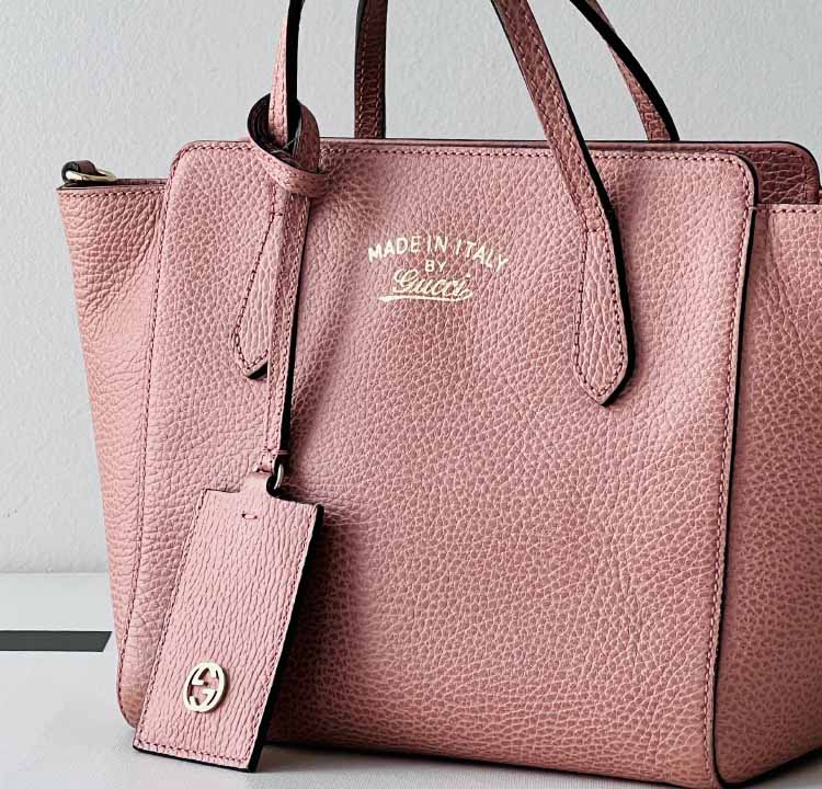 Foto de uma bolsa da Gucci: Swing.