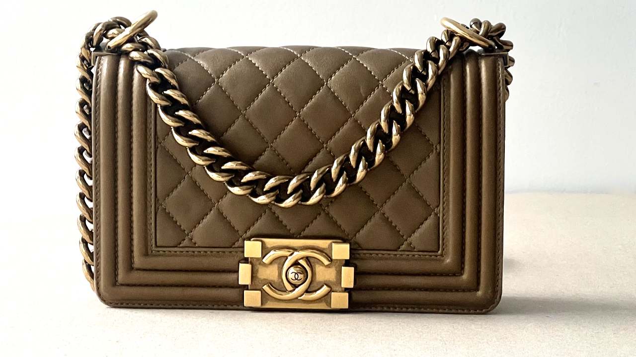 Bolsa Chanel Boy. Clique na imagem e confira mais modelos da marca!