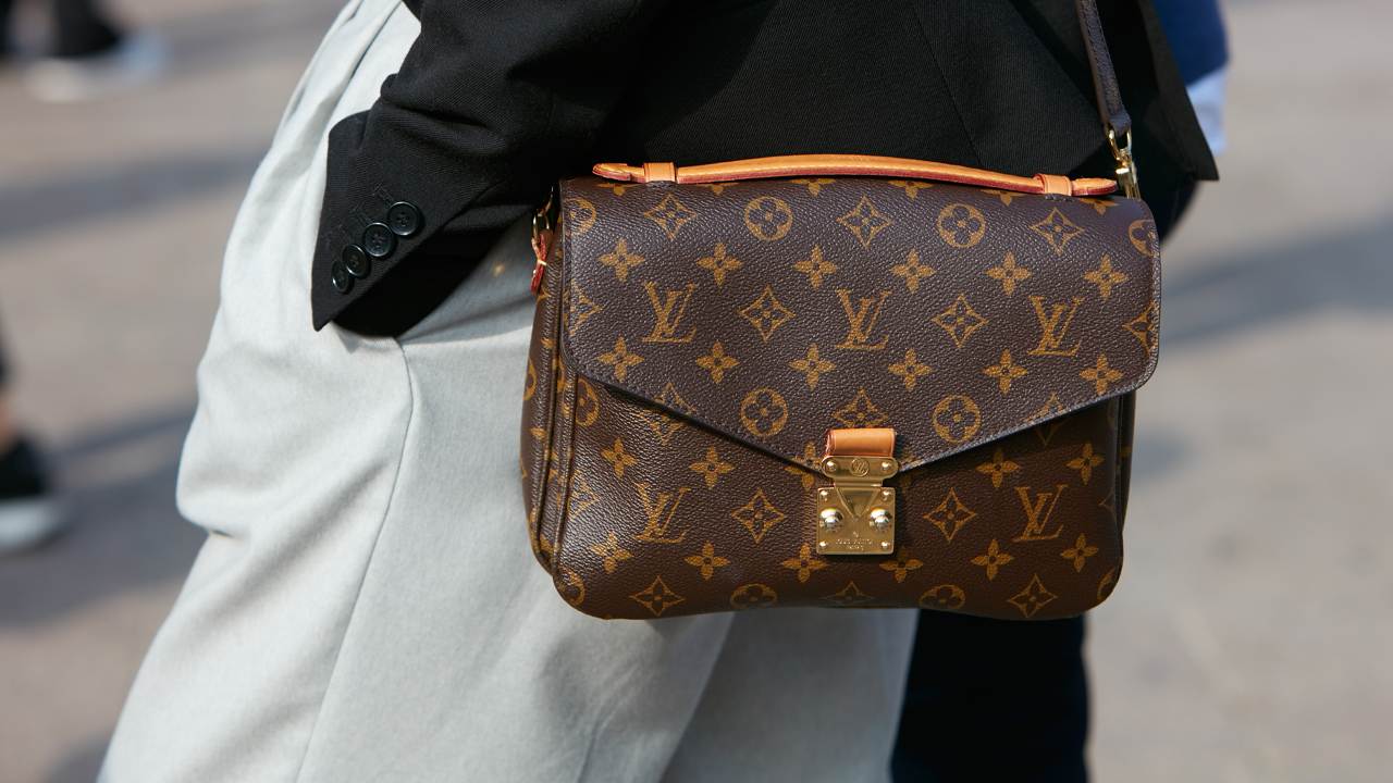 capa do post sobre bolsas clássicas louis vuitton para presentear sua mãe