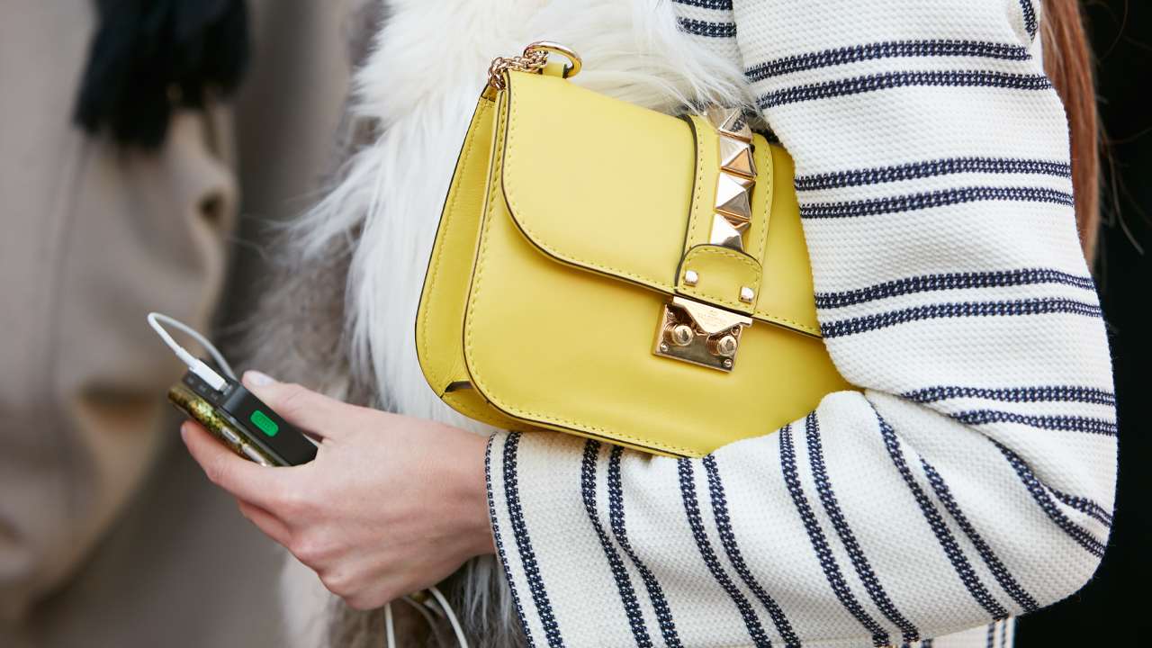 capa do post sobre bolsas valentino para investir