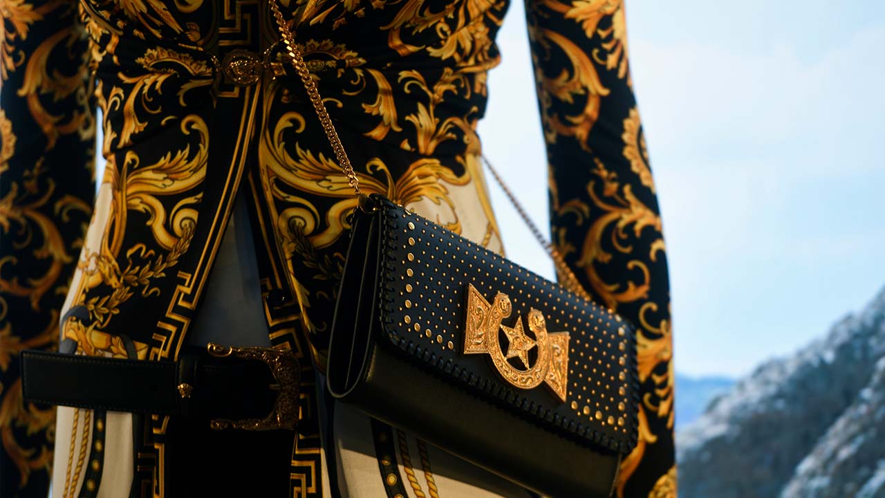 Versace: Conheça a História da Marca Extravagante