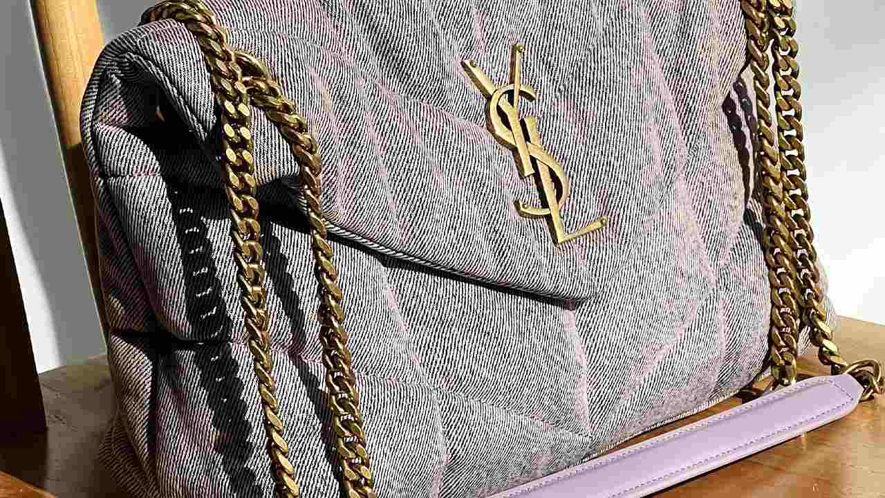 Bolsa Saint Laurent Loulou. Clique na imagem e confira mais modelos da marca!