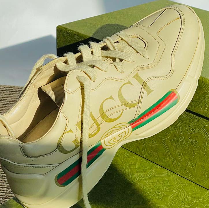 Foto de tênis Gucci, um dos  modelos masculinos mais procurados da marca para DIa dos Namorados 2026.