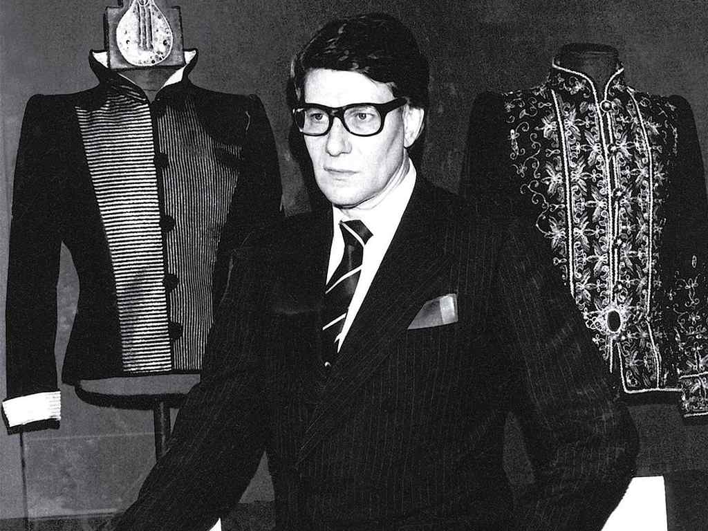 Foto de Yves Saint Laurent, dono da marca YSL que foi comprada pelo grupo Kering.