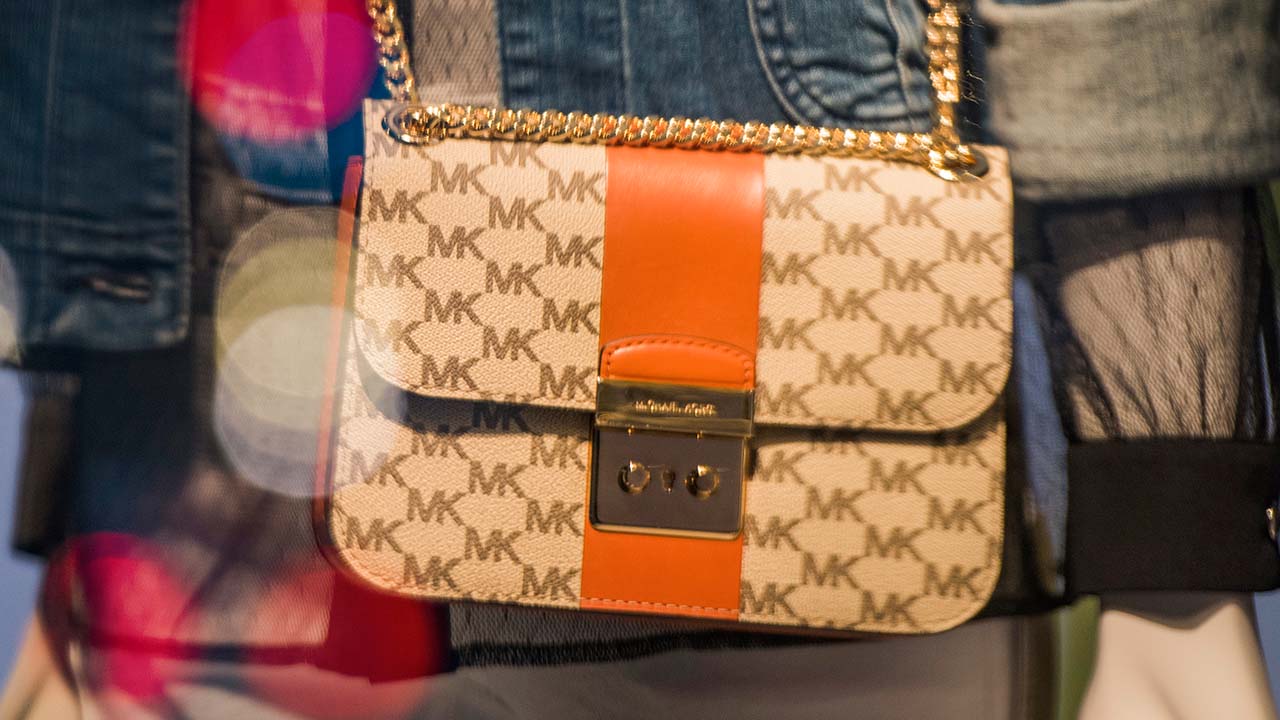 Descubra qual é o Material das Bolsas Michael Kors Originais e Como Identificar a Autenticidade!