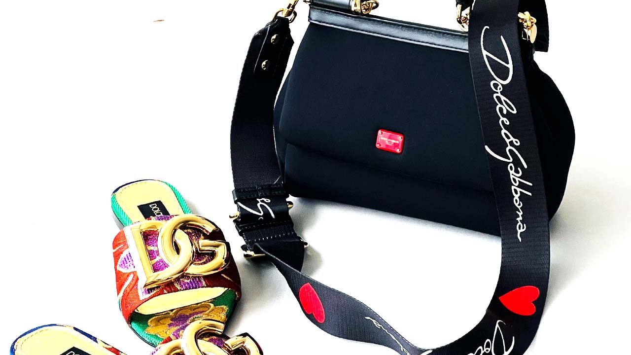 Foto de bolsa e sapato Dolce & Gabbana.