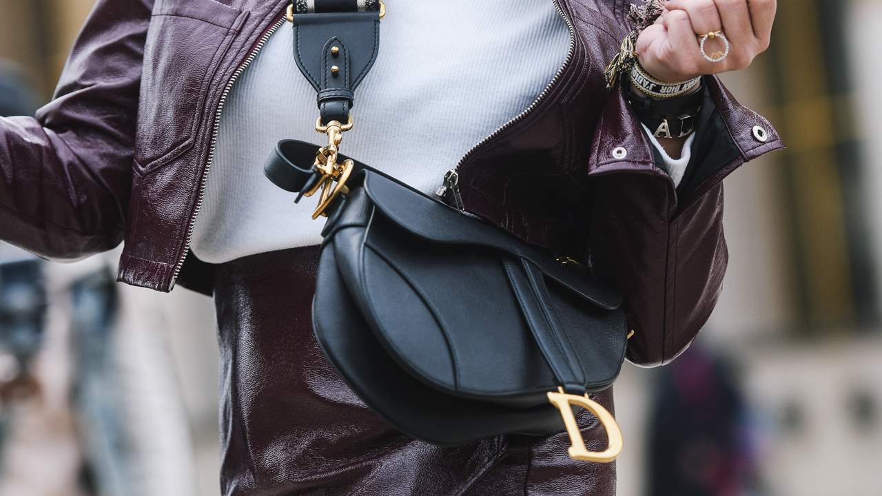 capa do post sobre bolsas crossbody de marcas de luxo para investir