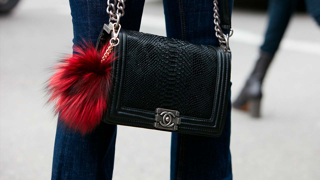 Por que a Chanel é uma das Marcas Mais Caras do Mundo da Moda?