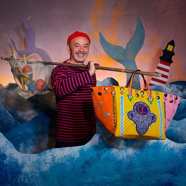 Foto do designer de calçados de luxo Christian Louboutin, atual dono da marca Louboutin junto com a empresa Exor.