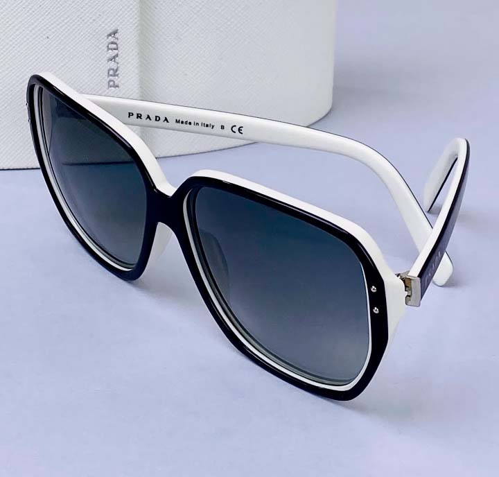A Prada é uma das top marcas de óculos na semana do cliente.