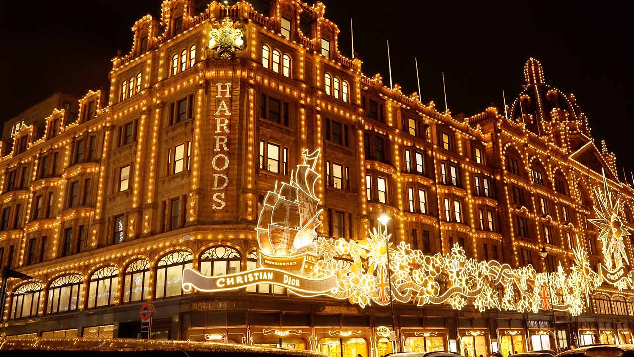 Loro Piana assina a Decoração de Natal da Harrods!