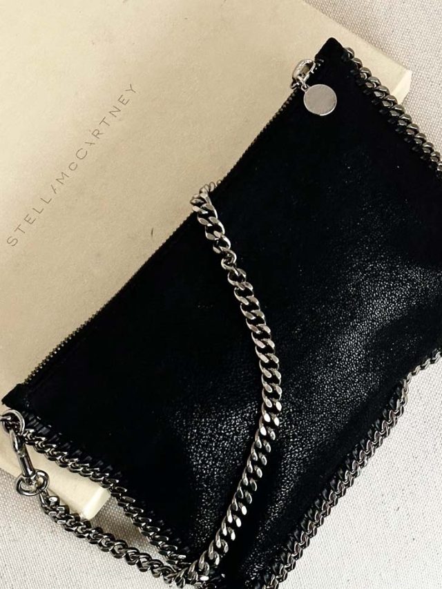 primeira-peca-de-luxo-para-se-ter-guia-black-friday-black-month-stella-mccartney-falabella
